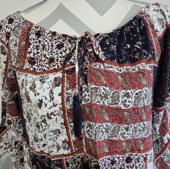 Bailey + Chloe Floral Paisley Boho Peasant Blouse Size Large - Picture 2 of 10